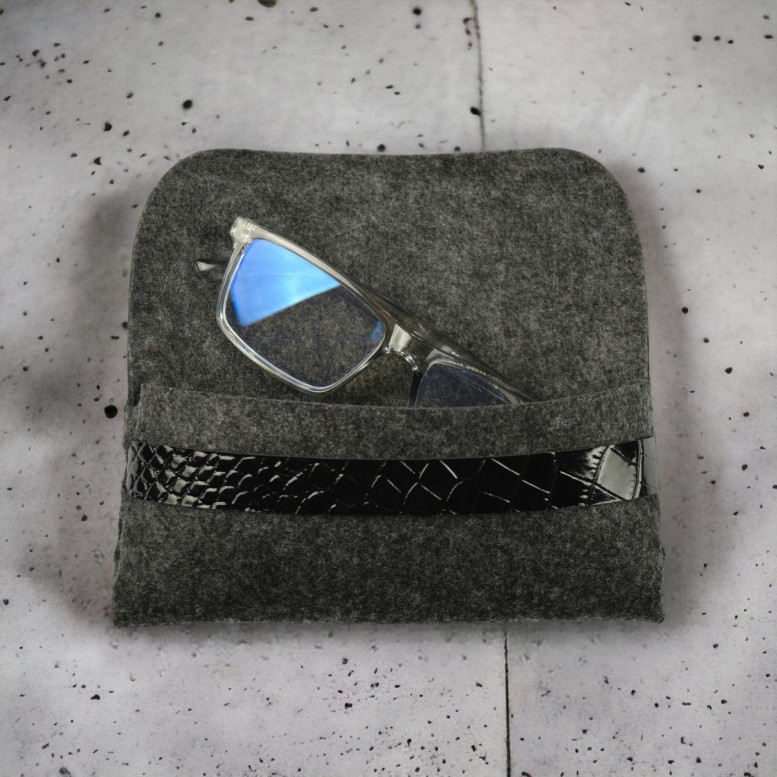 Чохол футляр для окулярів зі шкіряним ремінцем 16,5*7,5 см сірий з чорним case-gray-2005